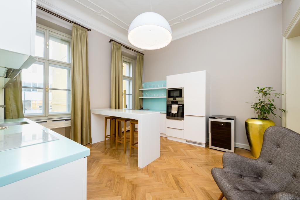 Grand Central Residence By Tkc Prague Exterior photo