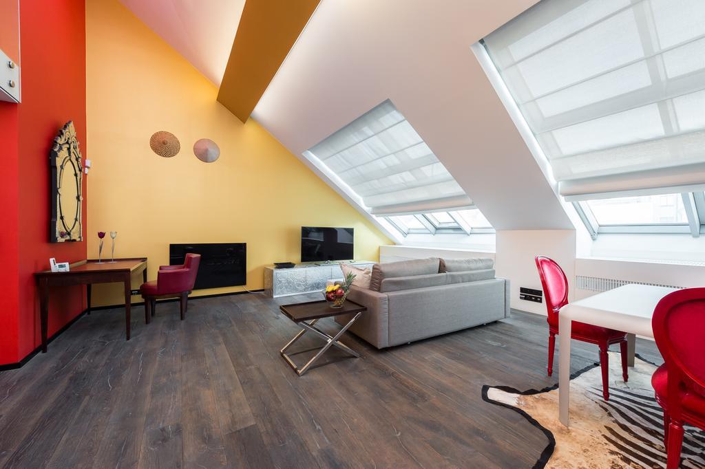 Grand Central Residence By Tkc Prague Exterior photo
