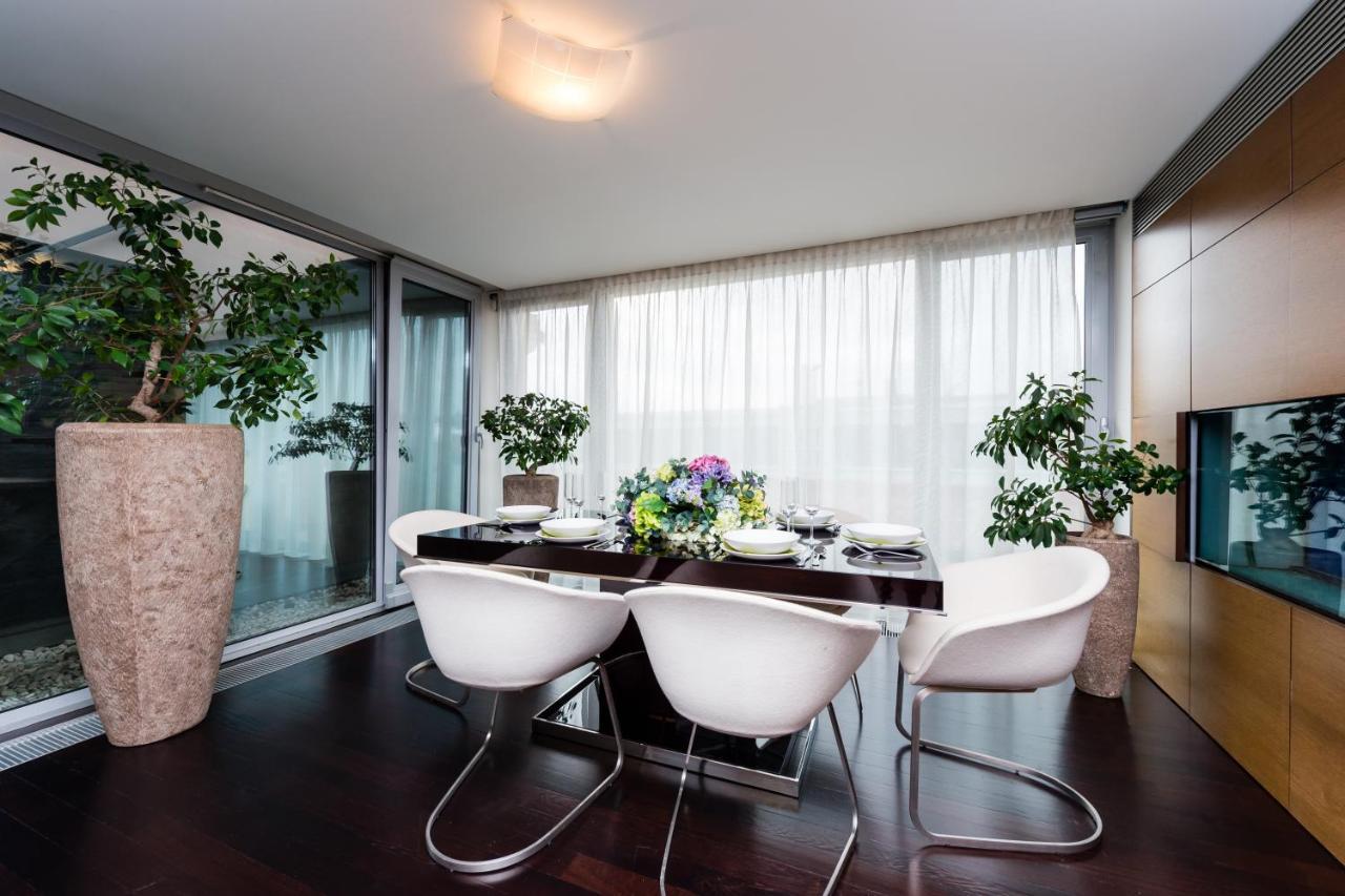 Grand Central Residence By Tkc Prague Exterior photo